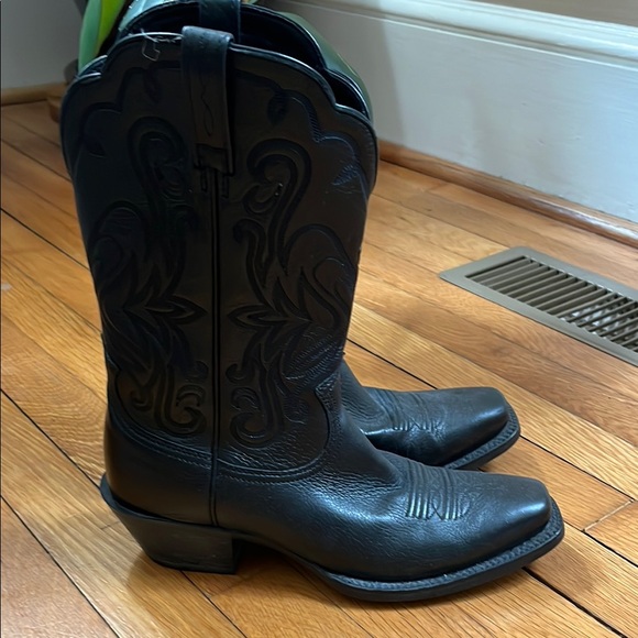 Black Leather Cowboy Boots Ariat Womens 8.5 square toe - Picture 2 of 8